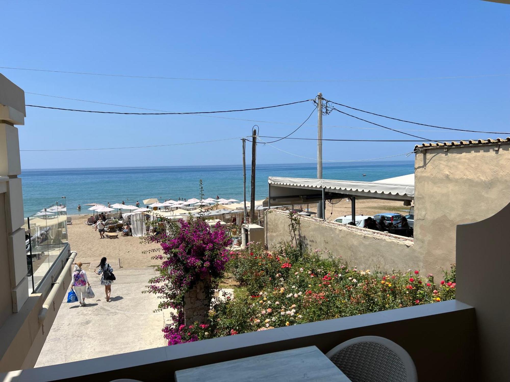 Agios Gordios Beach Resort Exteriör bild
