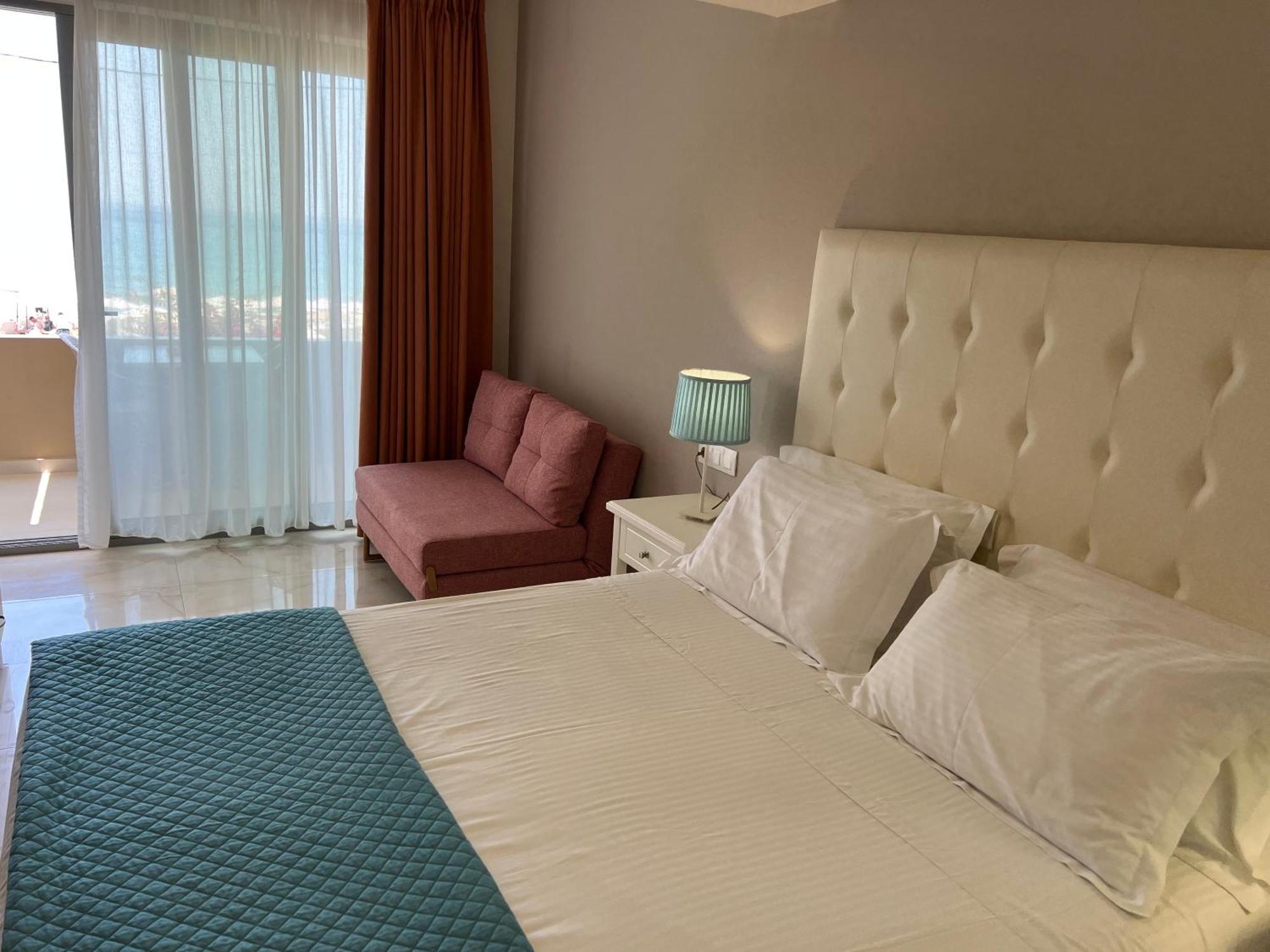 Agios Gordios Beach Resort Exteriör bild