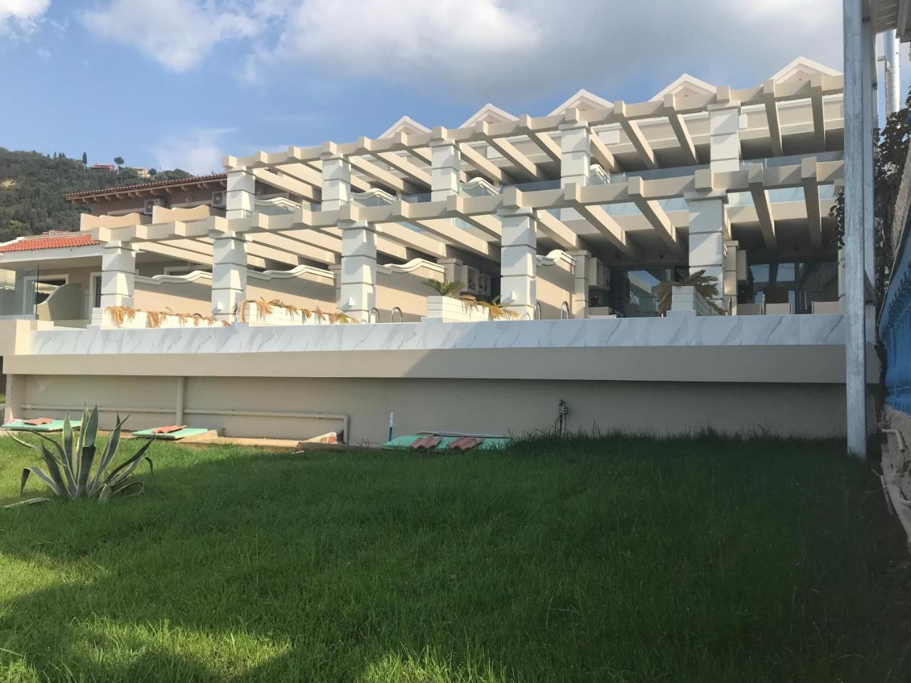 Agios Gordios Beach Resort Exteriör bild